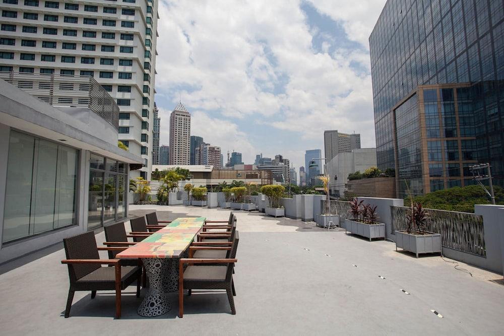 Hotel Celeste Makati Makati City Екстериор снимка