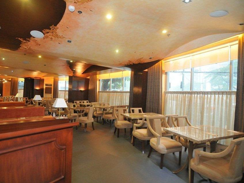 Hotel Celeste Makati Makati City Екстериор снимка