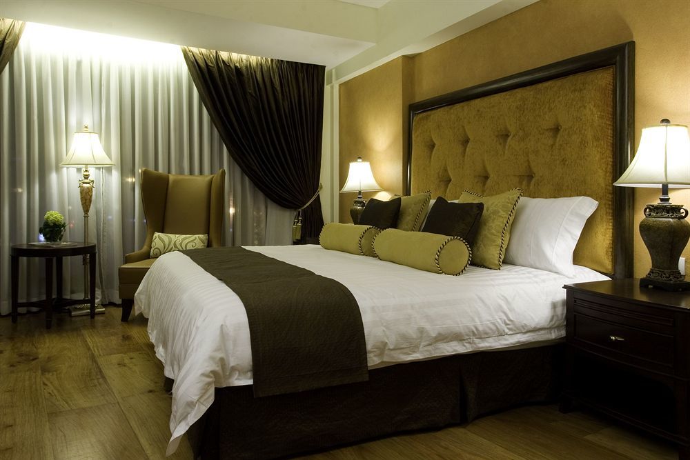 Hotel Celeste Makati Makati City Екстериор снимка