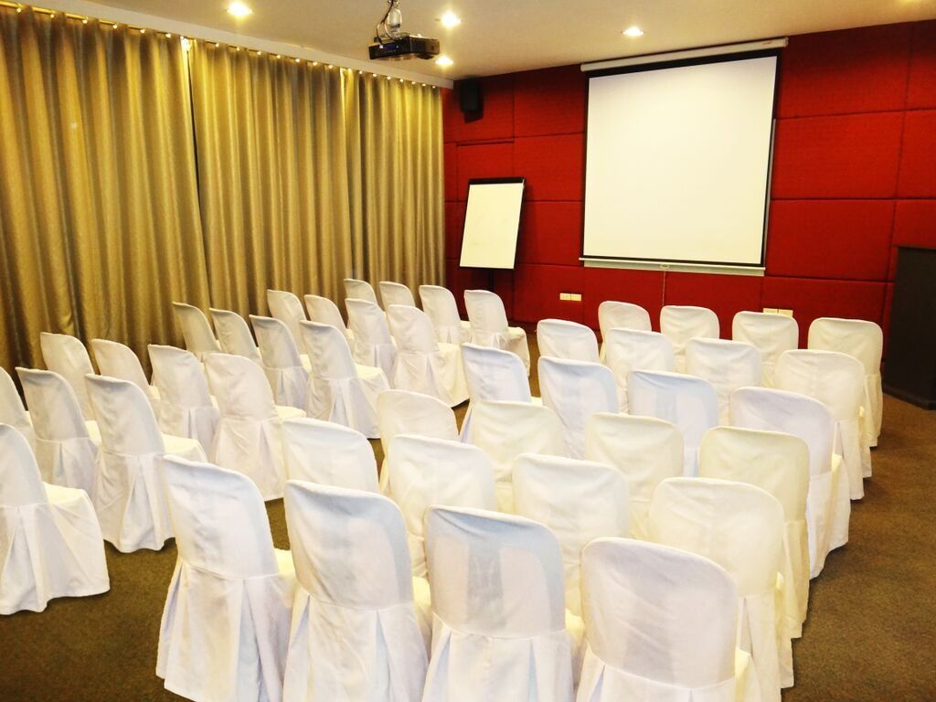 Hotel Celeste Makati Makati City Екстериор снимка